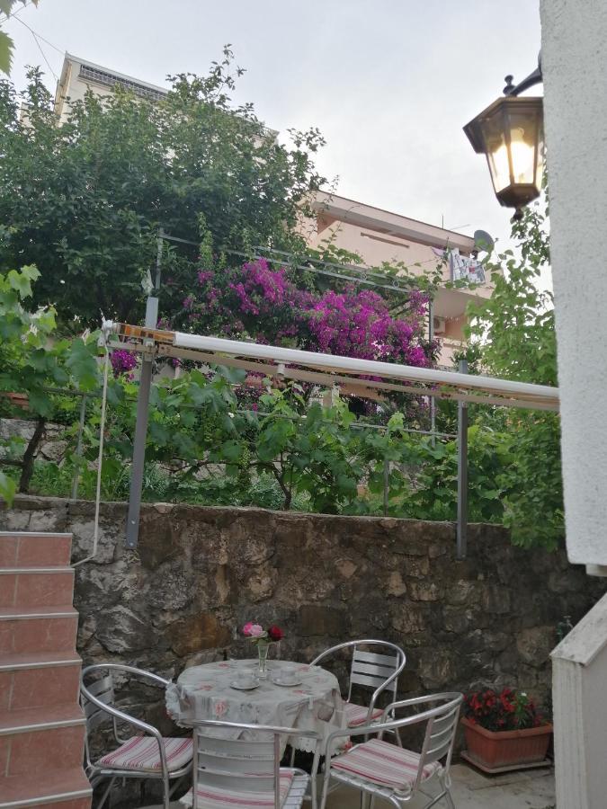 Apartments Kuc بار المظهر الخارجي الصورة