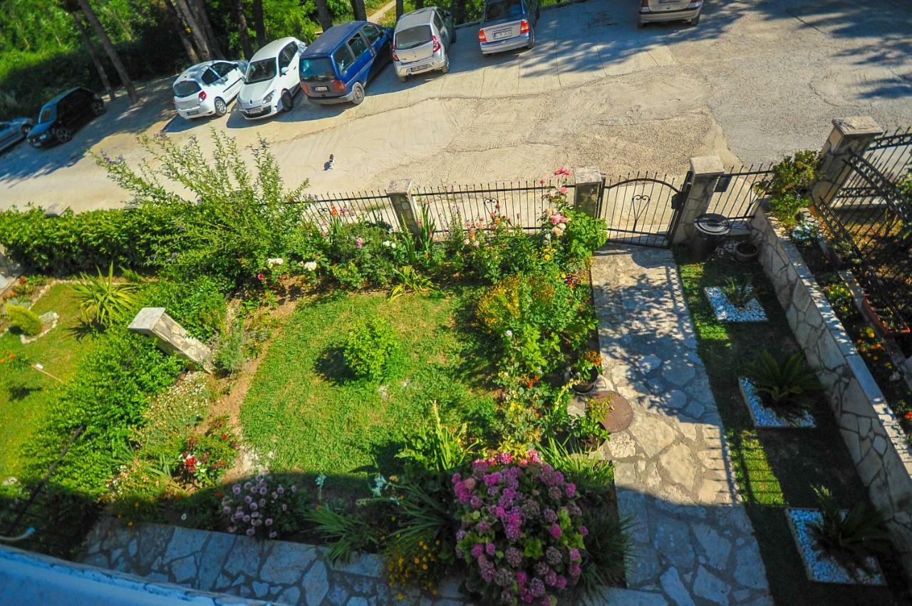 Apartments Kuc بار المظهر الخارجي الصورة
