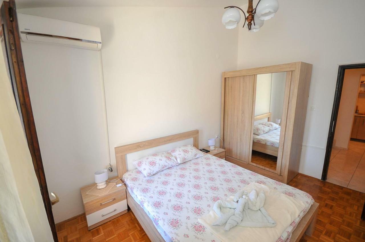 Apartments Kuc بار المظهر الخارجي الصورة