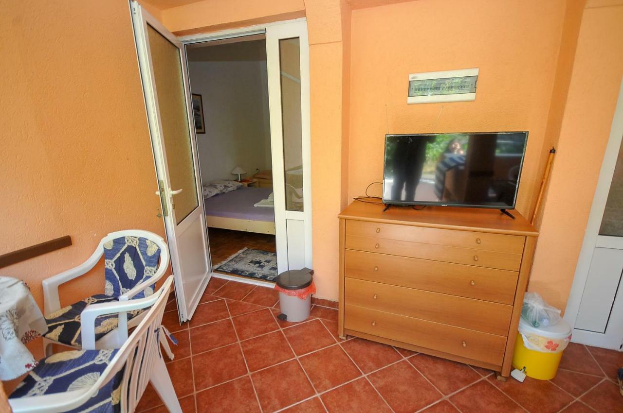 Apartments Kuc بار المظهر الخارجي الصورة