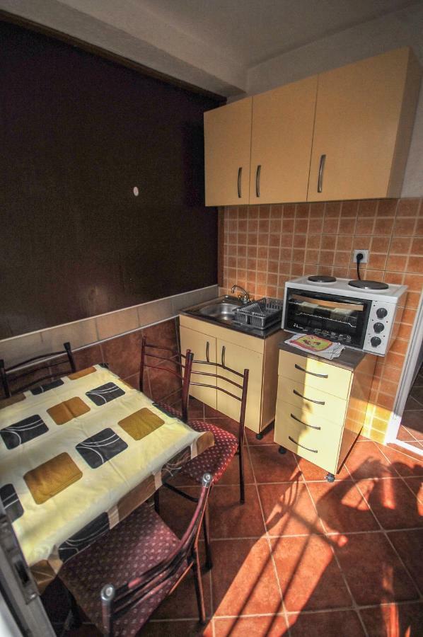 Apartments Kuc بار المظهر الخارجي الصورة